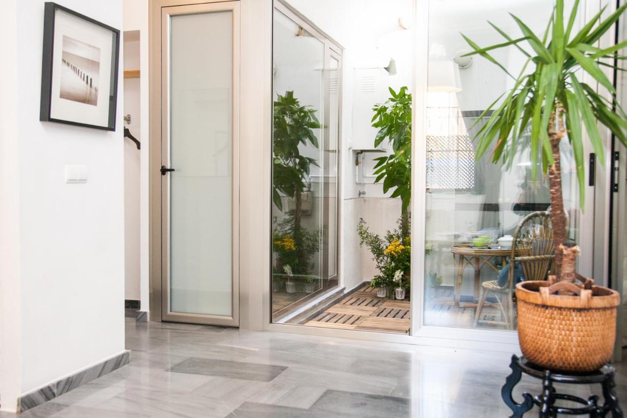 Beautiful Silent Apartment Private Parking Siviglia Esterno foto
