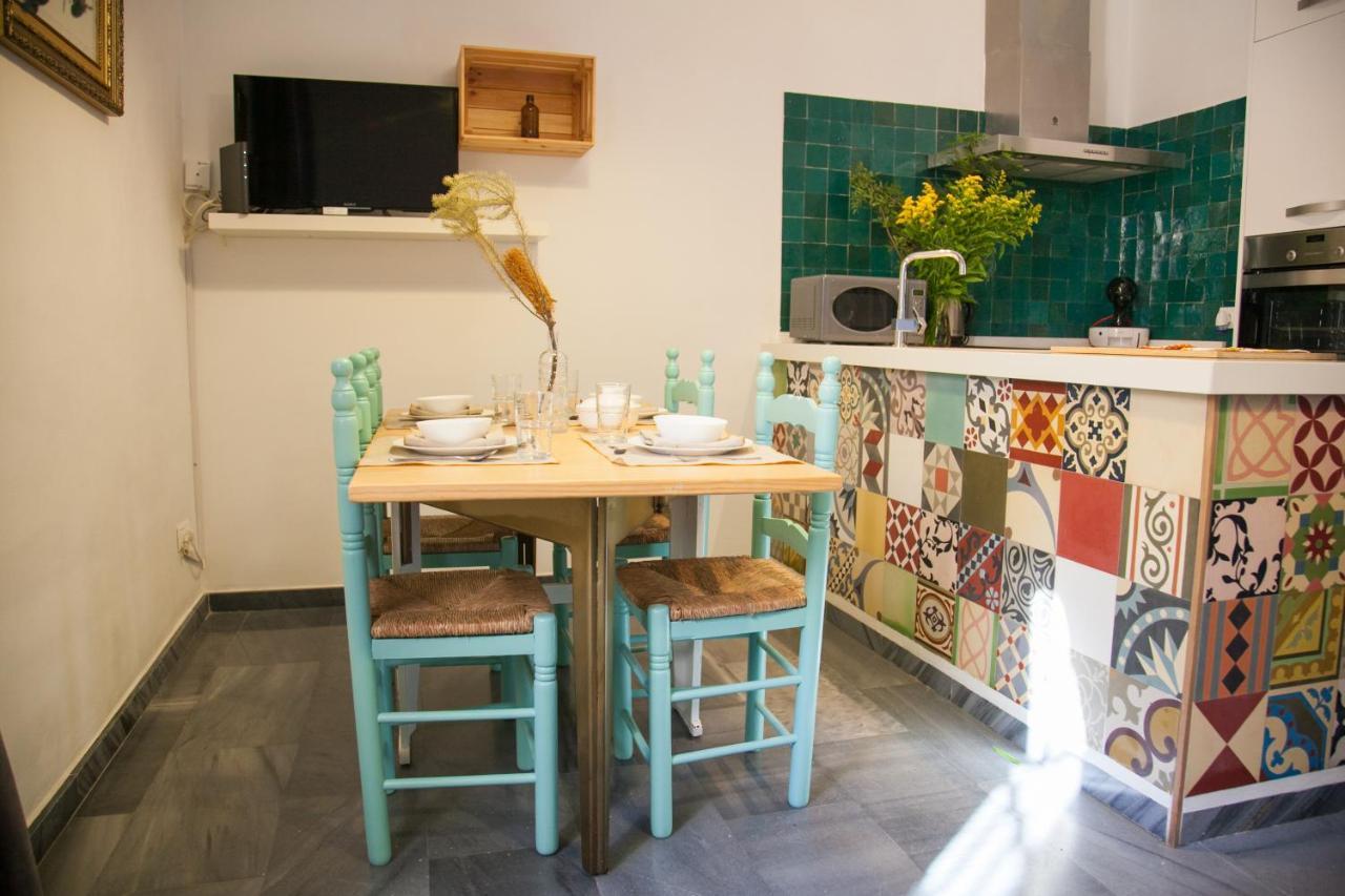 Beautiful Silent Apartment Private Parking Siviglia Esterno foto